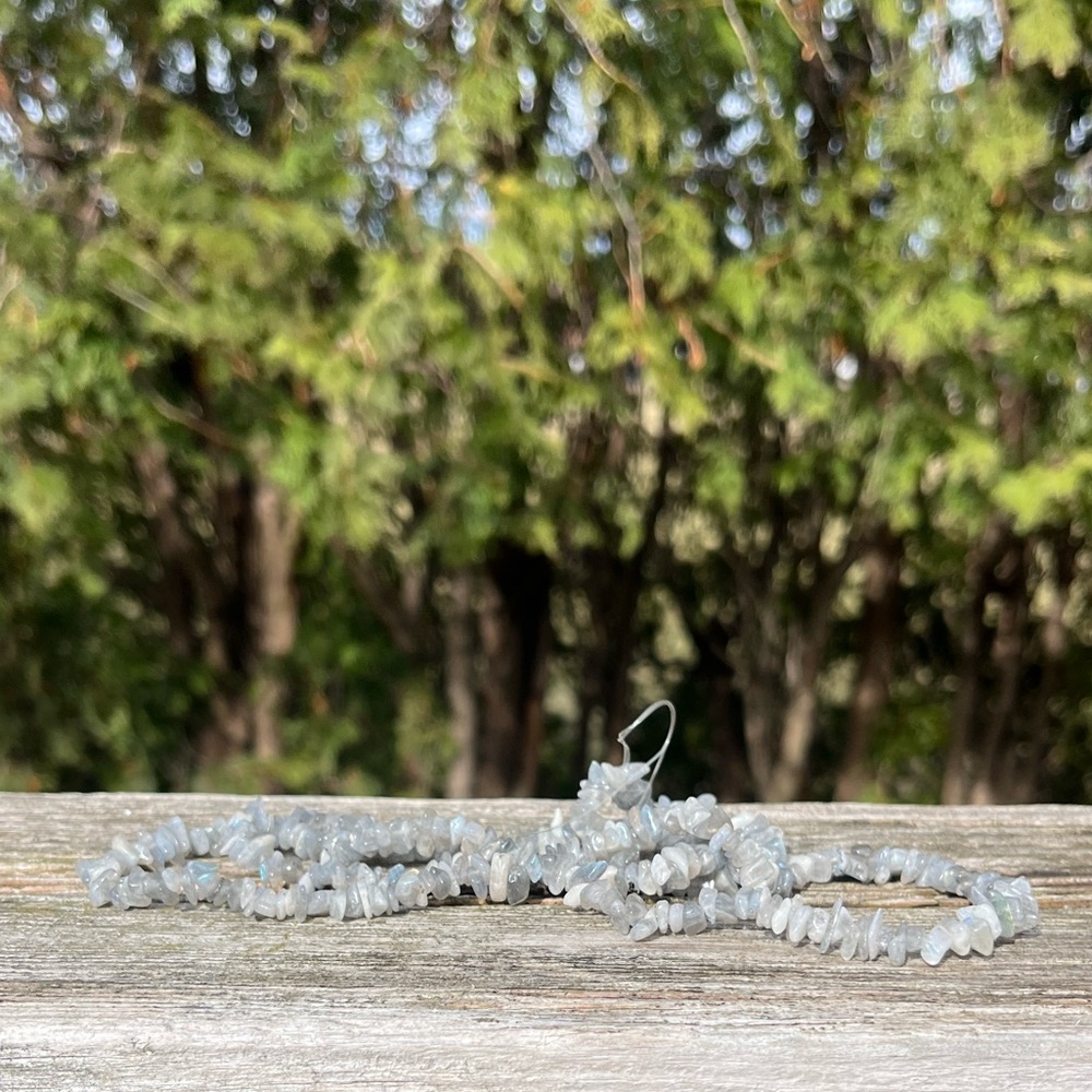 Labradorite Chip Beads - Picture 4 of 7